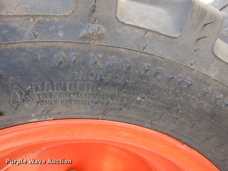 image for item JJ9684 2004 Bobcat 5600  utility vehicle