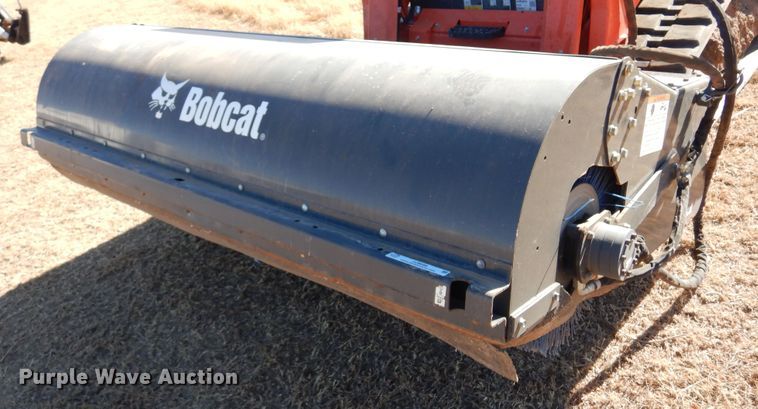image for item JJ9688 2016 Bobcat 84" W skid steer broom
