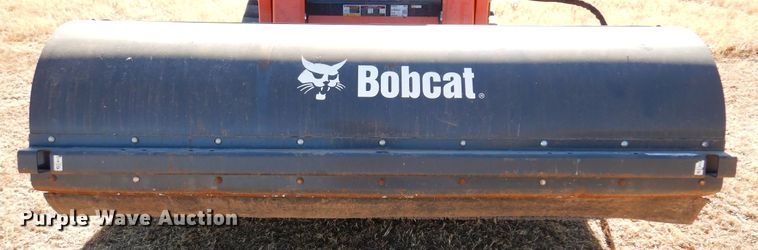 image for item JJ9688 2016 Bobcat 84" W skid steer broom