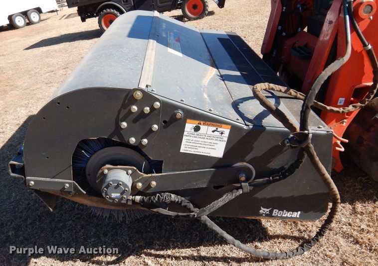 image for item JJ9688 2016 Bobcat 84" W skid steer broom