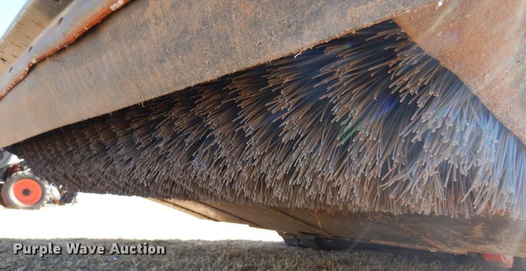 image for item JJ9688 2016 Bobcat 84" W skid steer broom