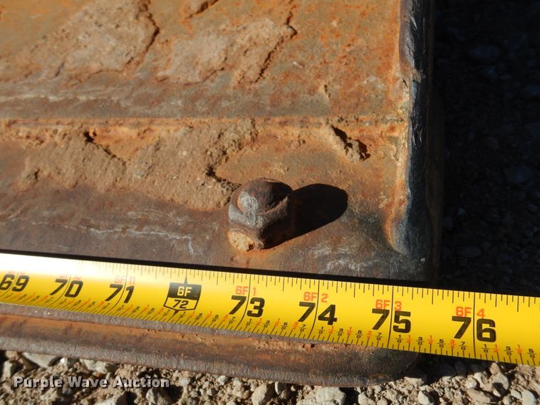 image for item JJ9689 75" W skid steer bucket