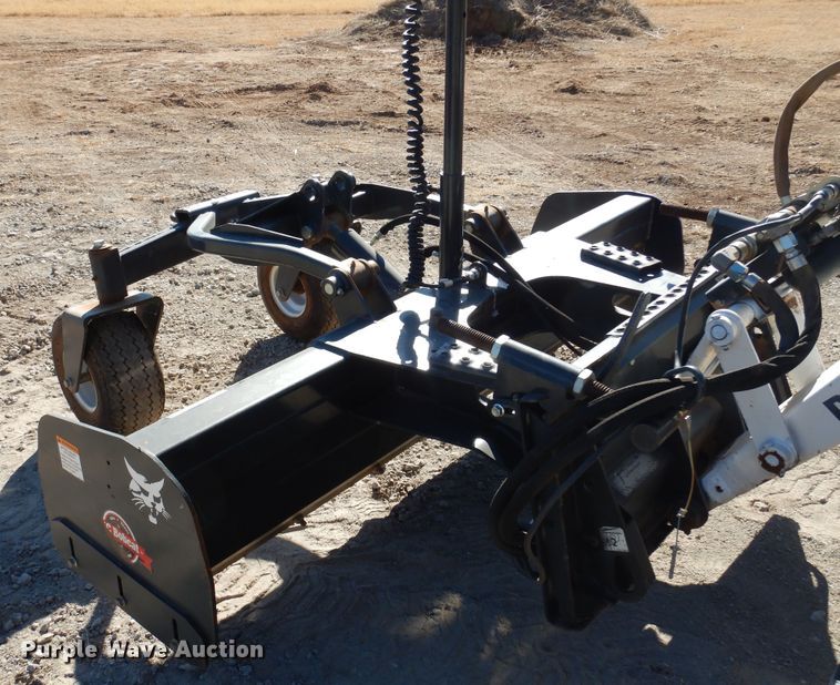 image for item JJ9690 2019 Bobcat 84" W skid steer grader