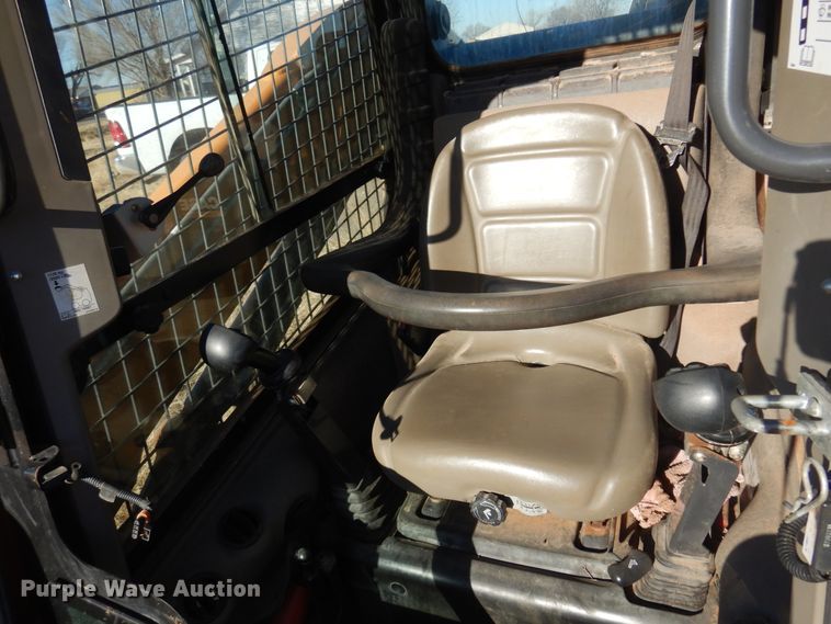 image for item JJ9691 2013 Case SV250  skid steer loader