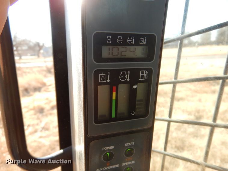 image for item JJ9691 2013 Case SV250  skid steer loader