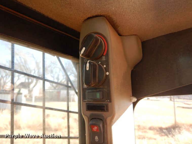 image for item JJ9691 2013 Case SV250  skid steer loader