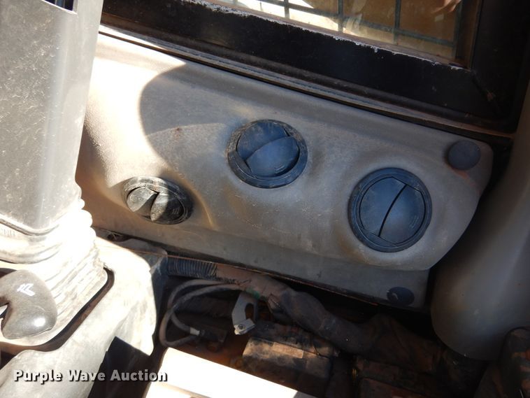 image for item JJ9691 2013 Case SV250  skid steer loader