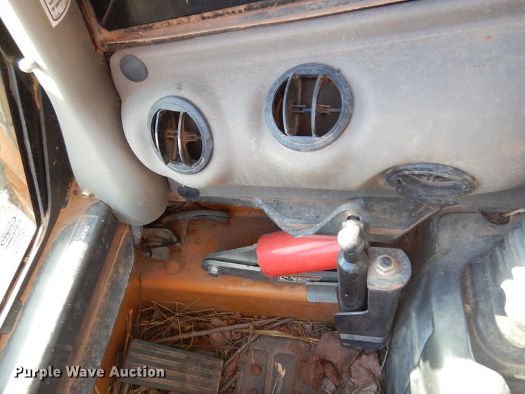 image for item JJ9691 2013 Case SV250  skid steer loader