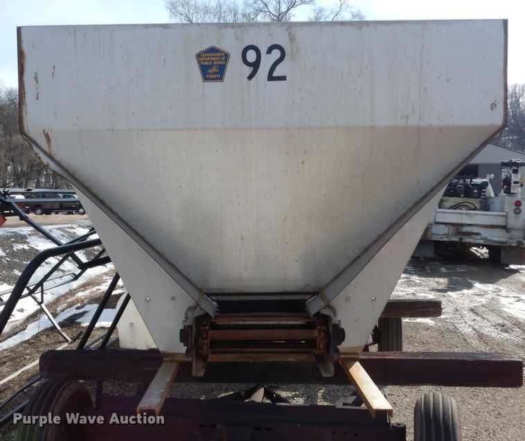 image for item JK9806 2015 Warren AC-2400-13  spreader bed