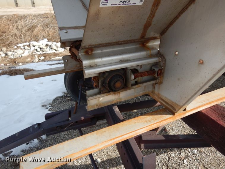 image for item JK9806 2015 Warren AC-2400-13  spreader bed