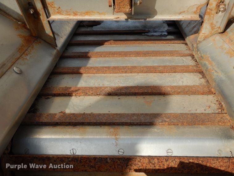 image for item JK9806 2015 Warren AC-2400-13  spreader bed