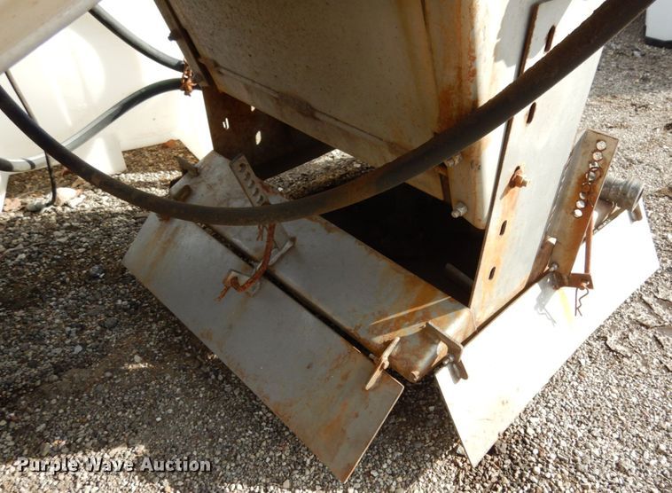 image for item JK9806 2015 Warren AC-2400-13  spreader bed