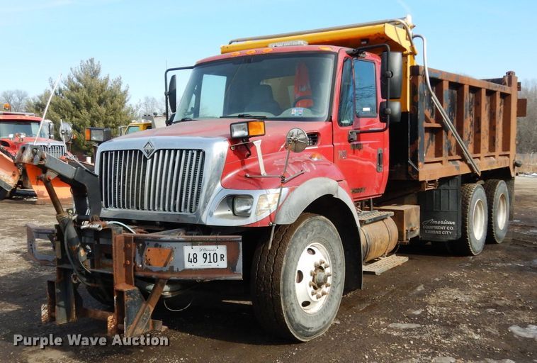 image for item JK9808 2007 International 7400  dump truck
