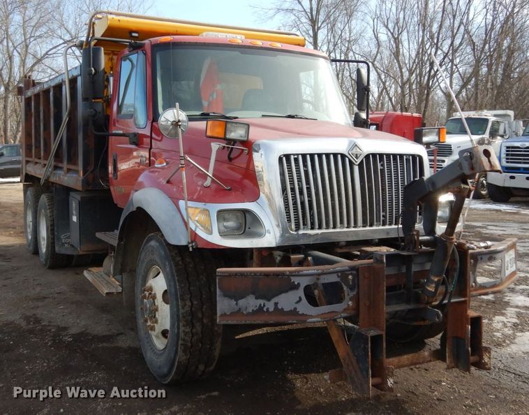 image for item JK9808 2007 International 7400  dump truck