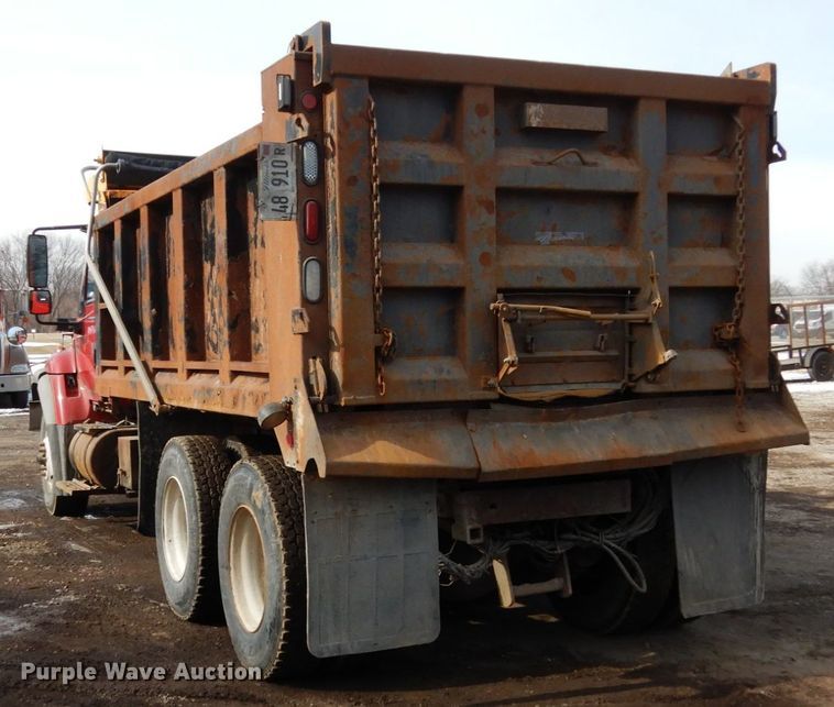 image for item JK9808 2007 International 7400  dump truck