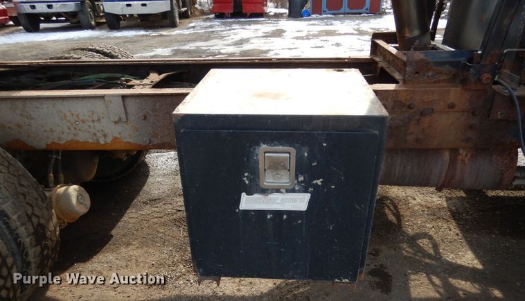 image for item JK9808 2007 International 7400  dump truck