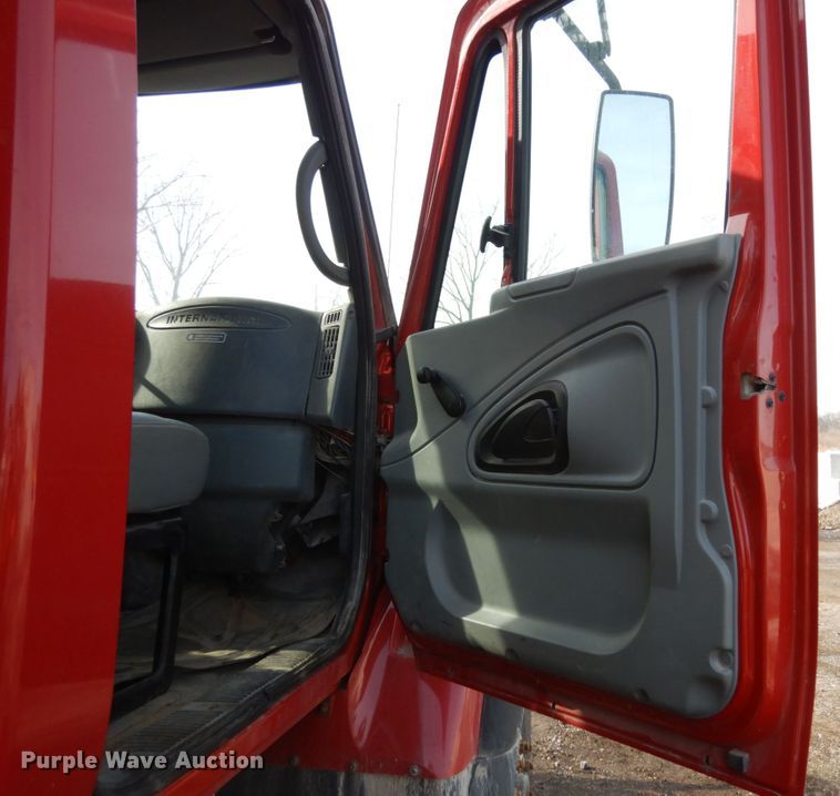 image for item JK9808 2007 International 7400  dump truck