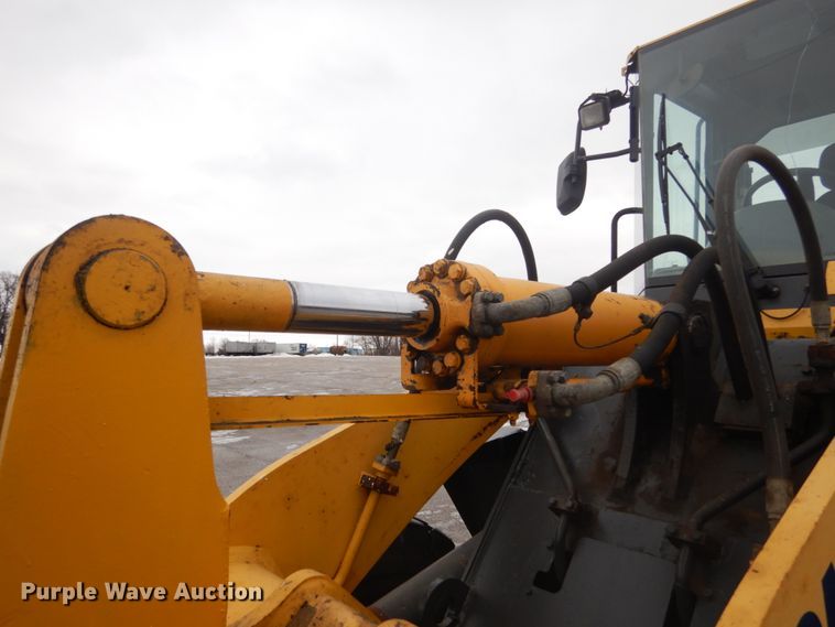 image for item JK9811 2003 Komatsu WA250-5L  wheel loader