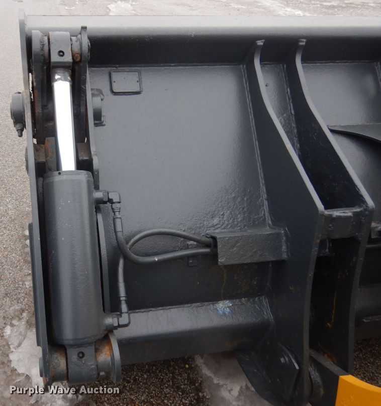 image for item JK9811 2003 Komatsu WA250-5L  wheel loader