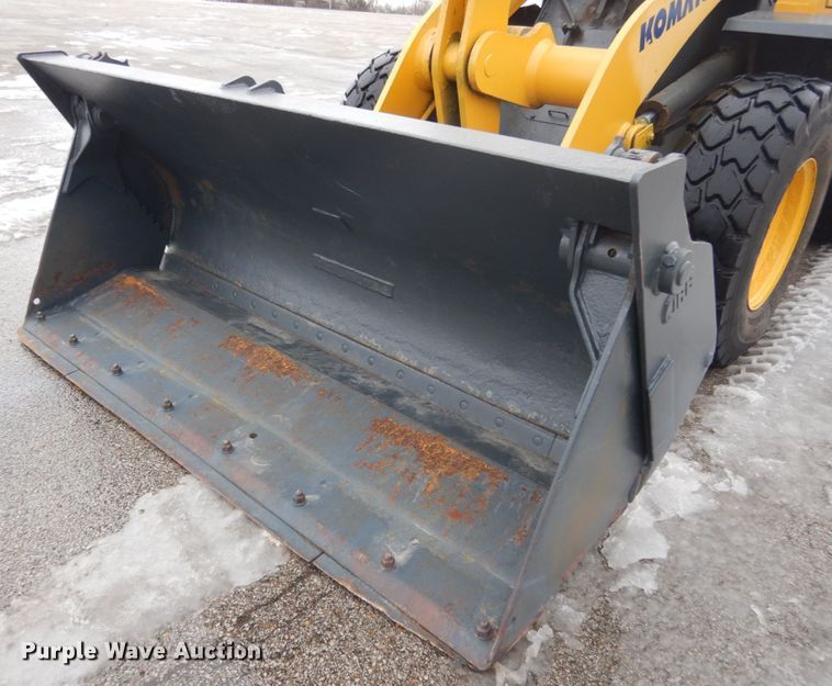 image for item JK9811 2003 Komatsu WA250-5L  wheel loader