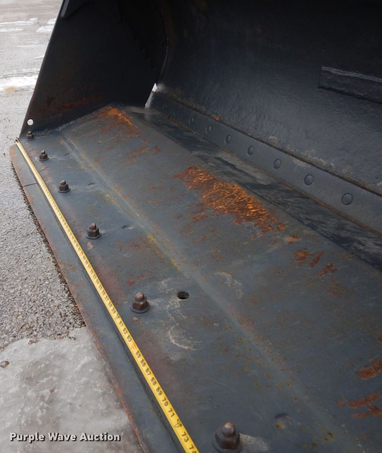 image for item JK9811 2003 Komatsu WA250-5L  wheel loader