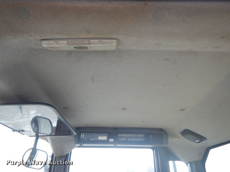 image for item JK9811 2003 Komatsu WA250-5L  wheel loader