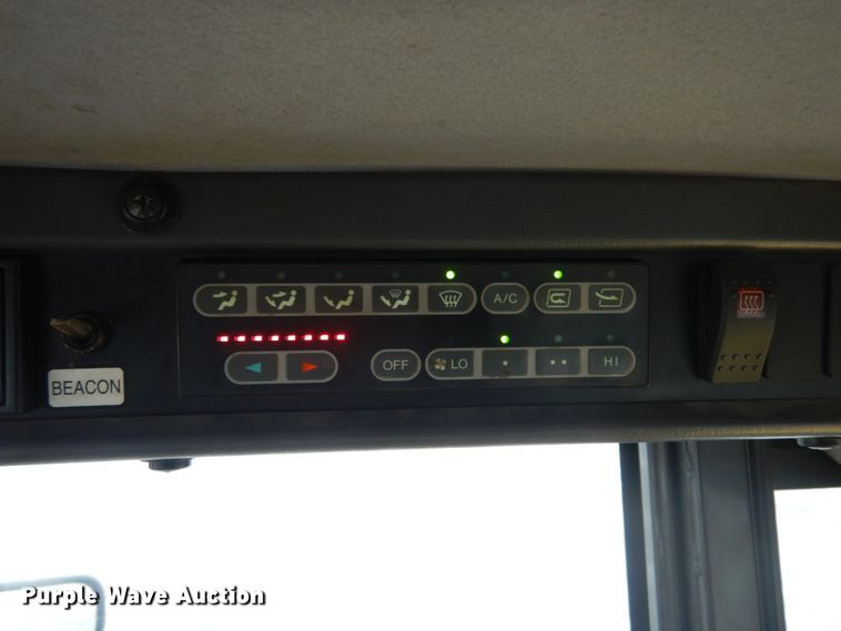 image for item JK9811 2003 Komatsu WA250-5L  wheel loader