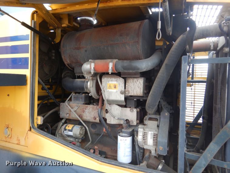 image for item JK9811 2003 Komatsu WA250-5L  wheel loader