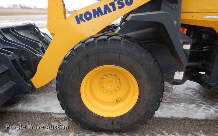 image for item JK9811 2003 Komatsu WA250-5L  wheel loader