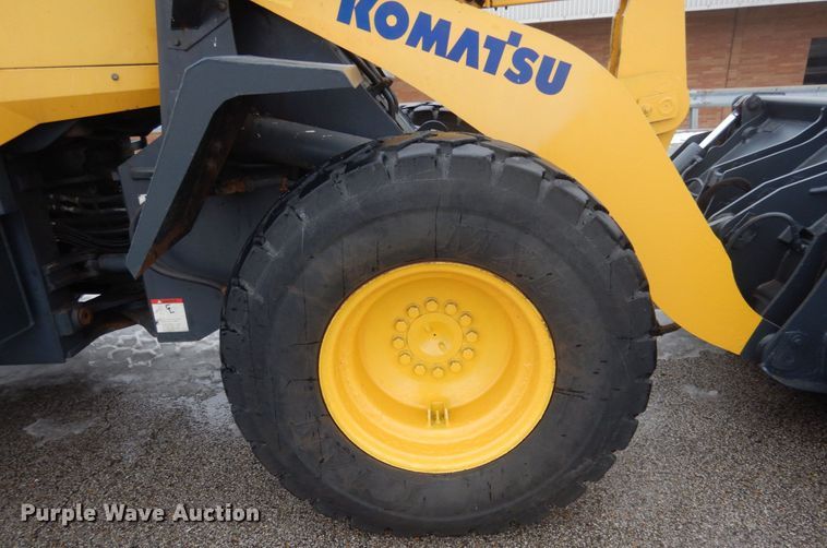 image for item JK9811 2003 Komatsu WA250-5L  wheel loader