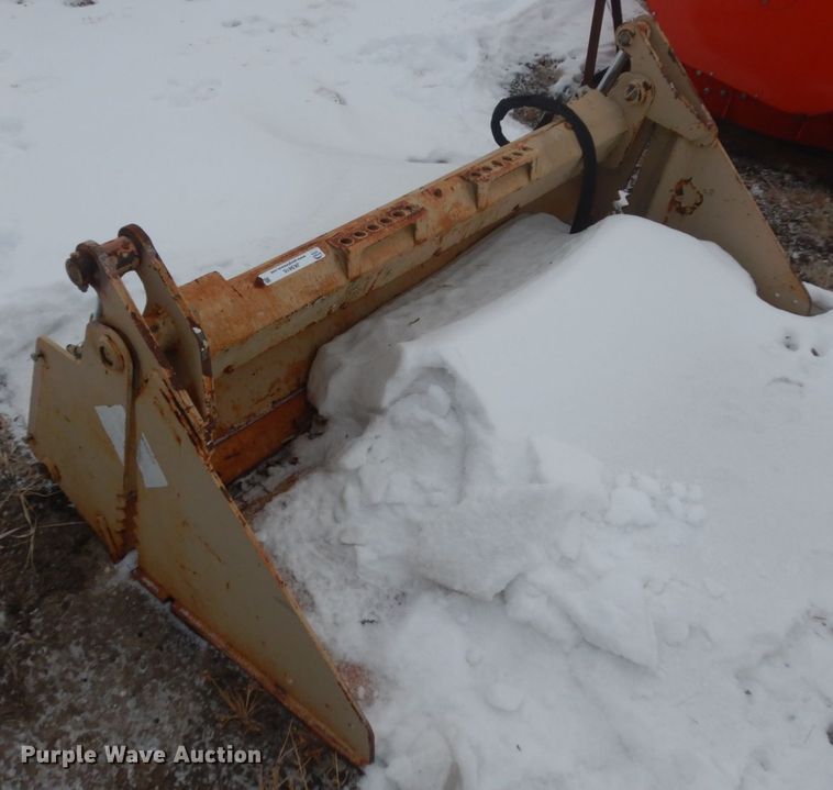 image for item JK9816 Bobcat 68 Combo BKT  four-in-one bucket