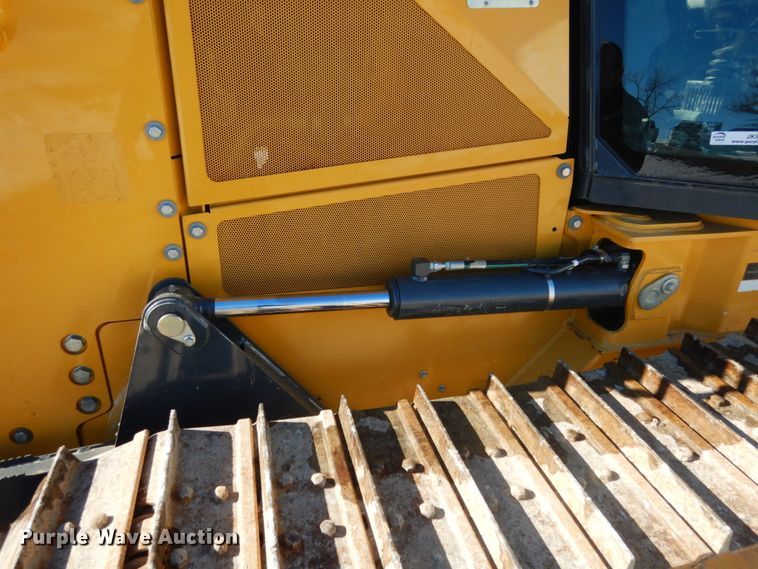 image for item JK9822 2015 John Deere 550K XLT  dozer