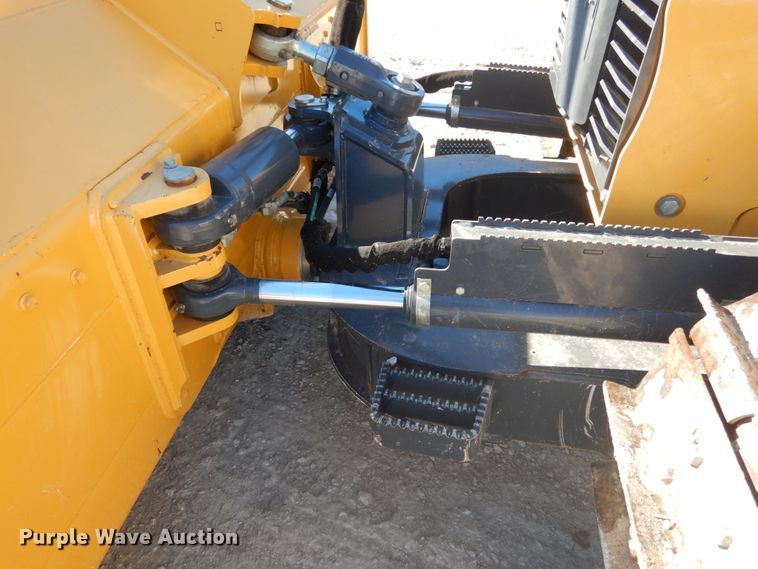 image for item JK9822 2015 John Deere 550K XLT  dozer