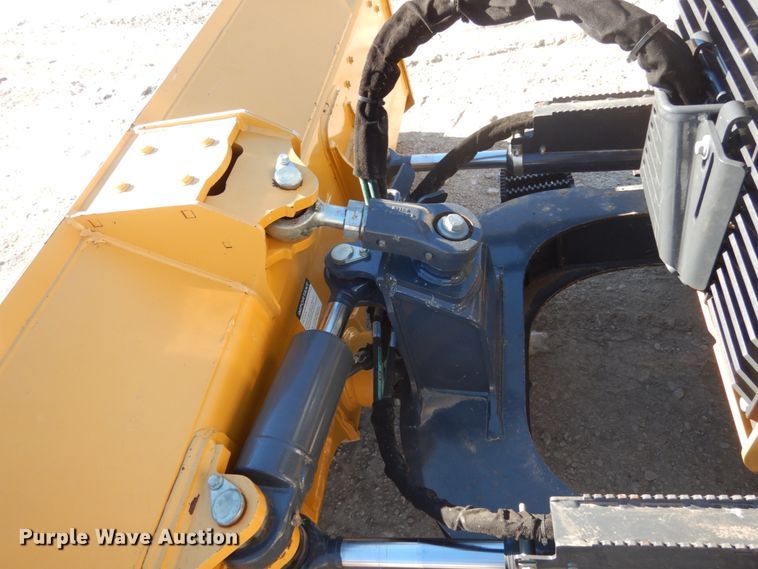 image for item JK9822 2015 John Deere 550K XLT  dozer