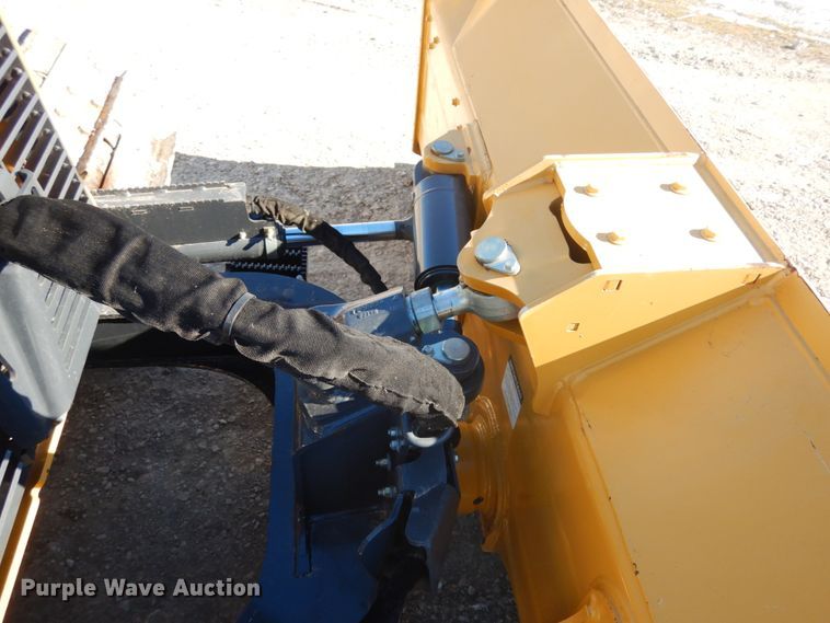 image for item JK9822 2015 John Deere 550K XLT  dozer