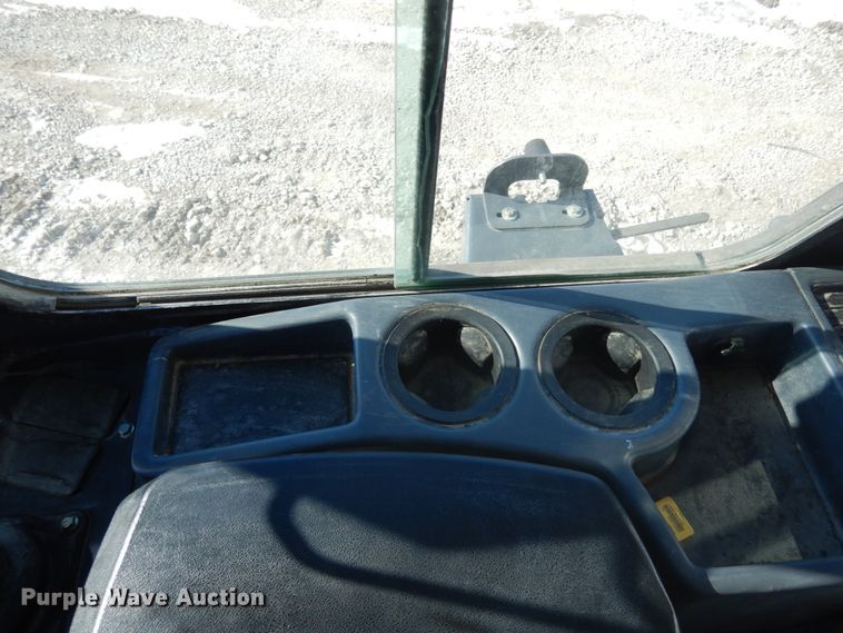 image for item JK9822 2015 John Deere 550K XLT  dozer