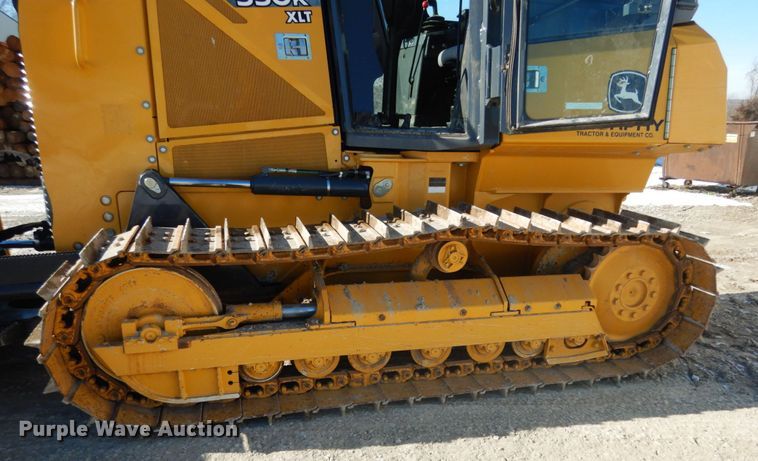 image for item JK9822 2015 John Deere 550K XLT  dozer