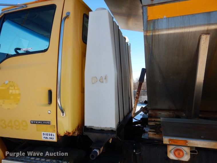 image for item JK9825 2003 Sterling L7500  spreader truck