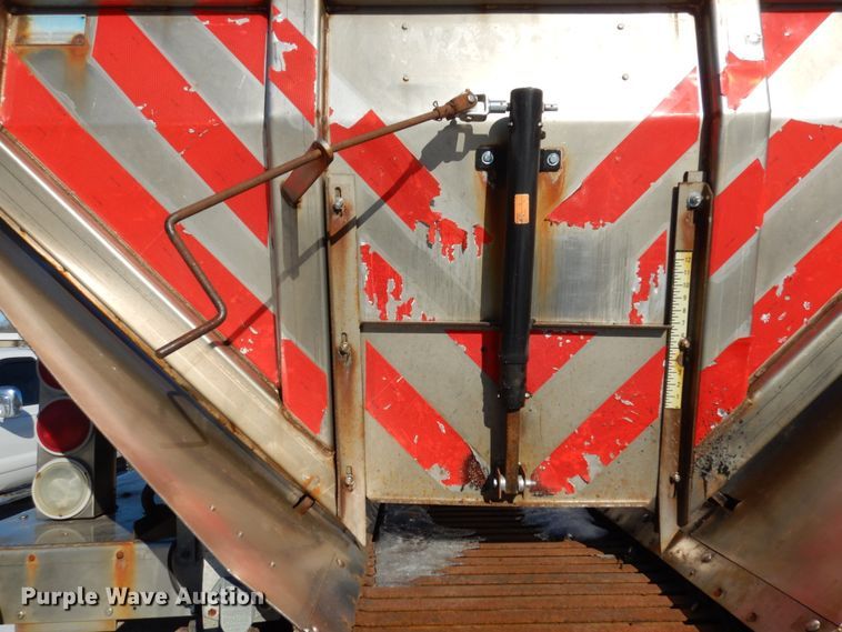 image for item JK9825 2003 Sterling L7500  spreader truck