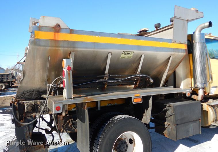 image for item JK9825 2003 Sterling L7500  spreader truck