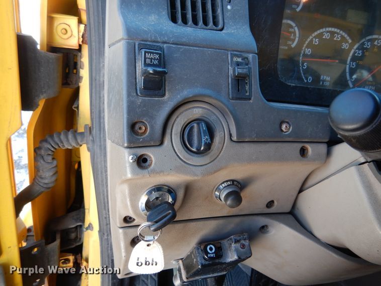 image for item JK9825 2003 Sterling L7500  spreader truck