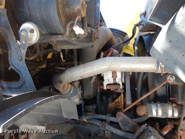 image for item JK9825 2003 Sterling L7500  spreader truck