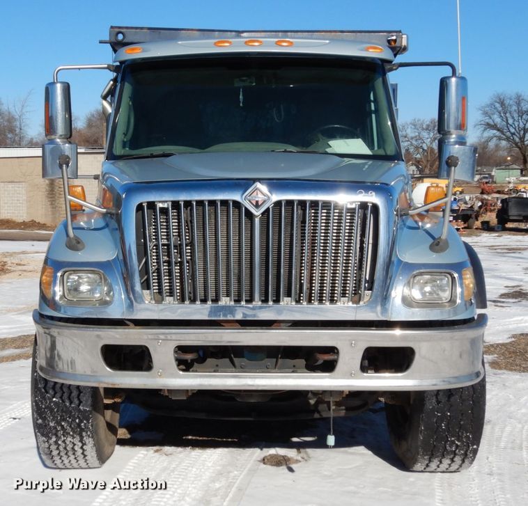 image for item JK9827 2003 International 7500  dump truck