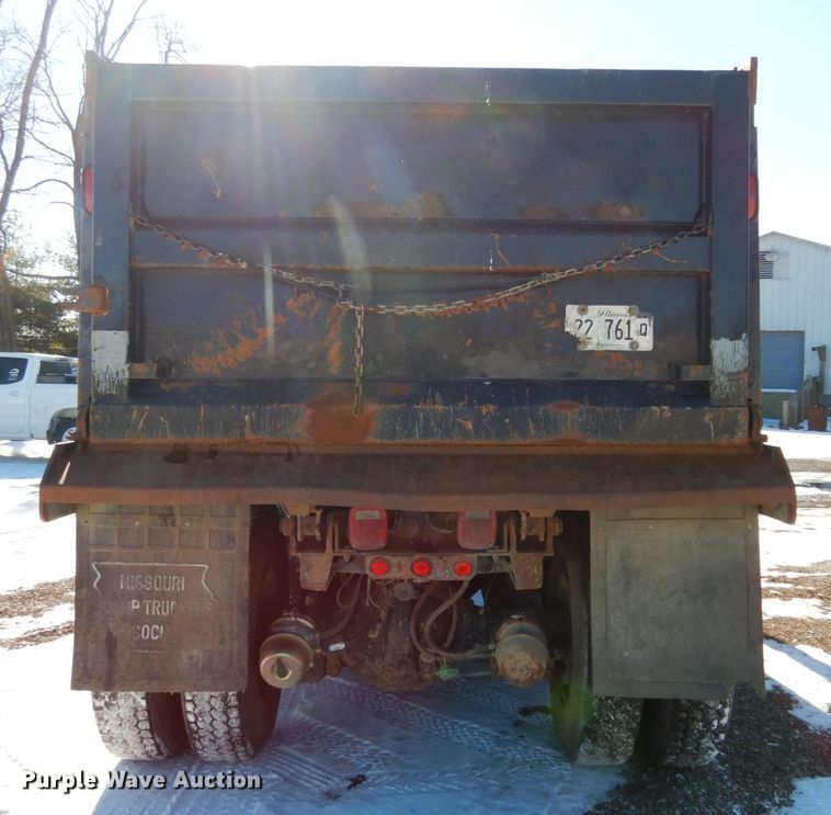 image for item JK9827 2003 International 7500  dump truck