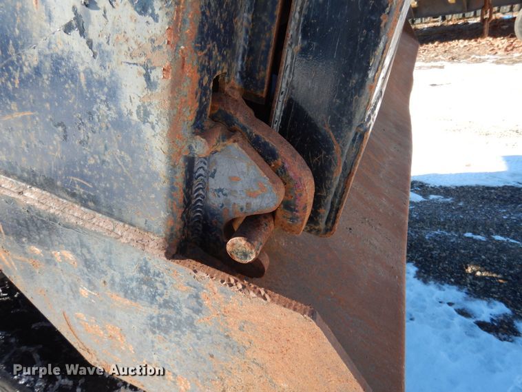 image for item JK9827 2003 International 7500  dump truck