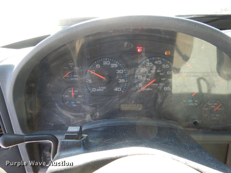 image for item JK9827 2003 International 7500  dump truck