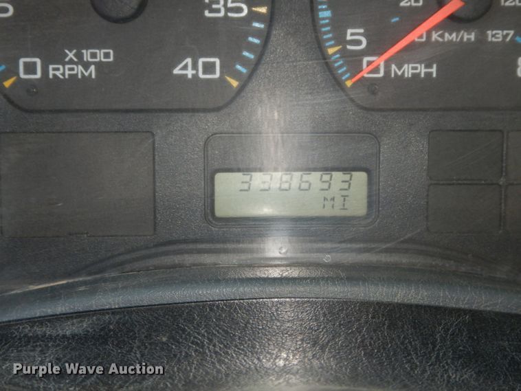 image for item JK9827 2003 International 7500  dump truck