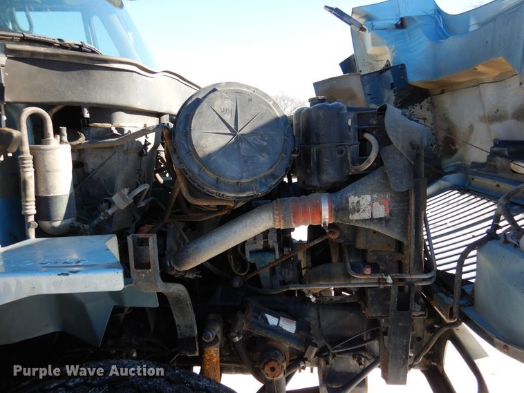 image for item JK9827 2003 International 7500  dump truck