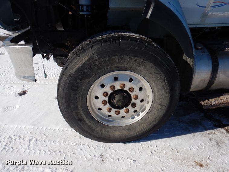 image for item JK9827 2003 International 7500  dump truck