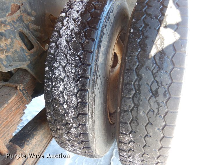 image for item JK9827 2003 International 7500  dump truck